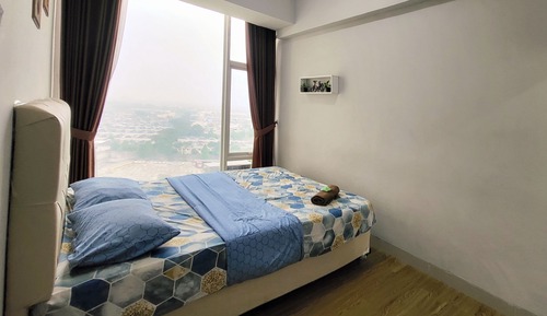 One Bed Room