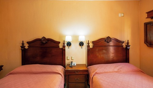 Chambre Quadruple, 2 lits doubles, salle de bains privée