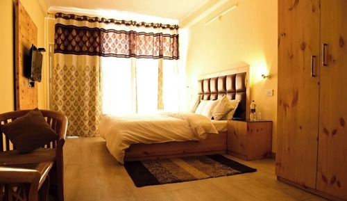 Deluxe Double Room, Hill View