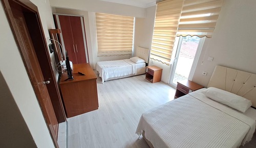 Twin Room, Partial Sea View