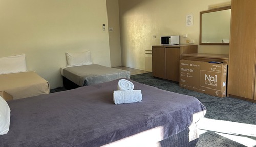 Chambre Quadruple Standard, balcon, vue cour intérieure