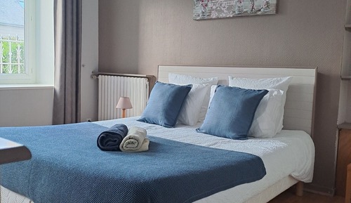 Classic Triple Room, Ensuite, Bay View (Chambre Triple PMR)