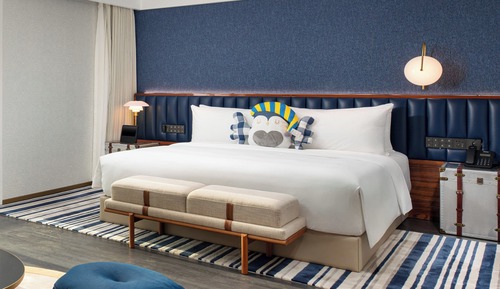 1 Queen Grand Sea View