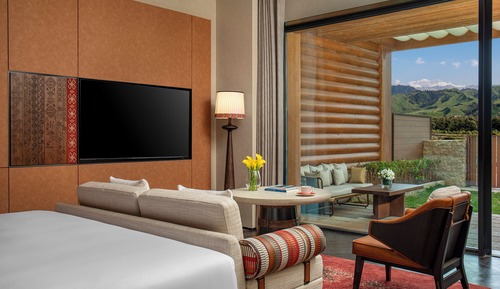 Standard Room, 1 King Bed, Accessible (Grassland Courtyard Access)