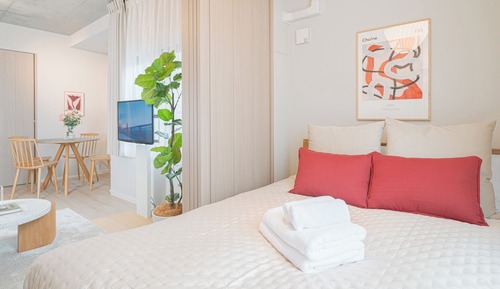 Apartment, Multiple Beds, Kitchen, City View (402)