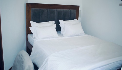 Chambre Double, 1 grand lit, non-fumeurs, climatisation