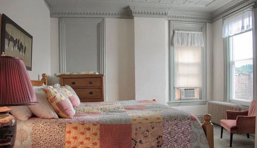 Chambre Simple, vue ville