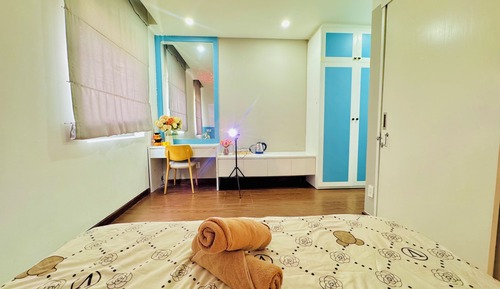 Chambre Confort, 1 grand lit, salle de bains privée