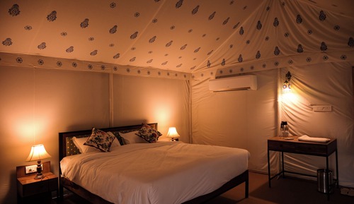 Chambre Confort Double ou avec lits jumeaux, balcon, vue jardin