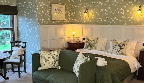 Chambre Double Supérieure, vue colline