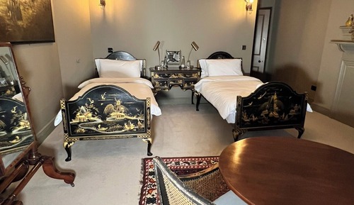 Chambre Supérieure Double ou avec lits jumeaux, vue cour intérieure