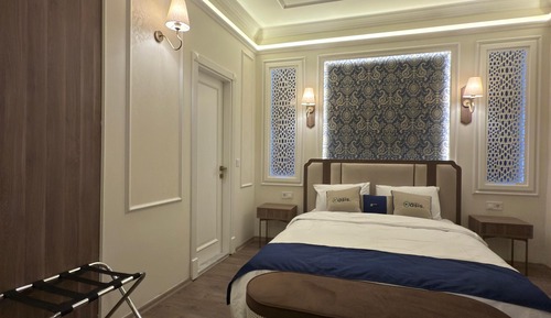 Chambre Double Confort, vue cour intérieure