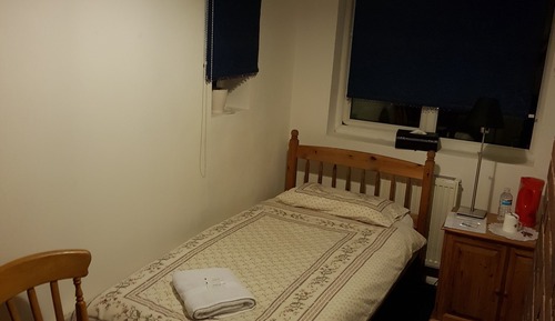Chambre Simple Standard, salle de bains commune