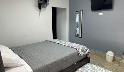 Chambre Triple Deluxe, salle de bains privée