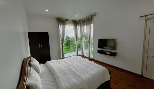 Chambre Double Supérieure, vue jardin