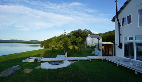 Villa Standard, en bord de lac