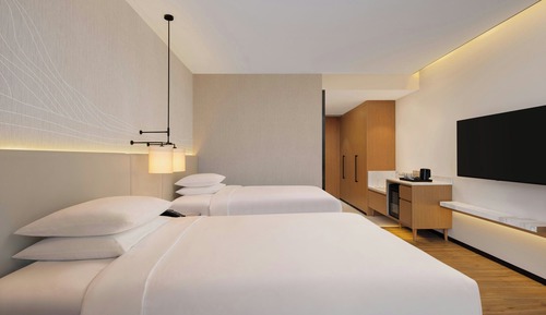 Chambre Supérieure, 1 grand lit, fumeurs, vue ville