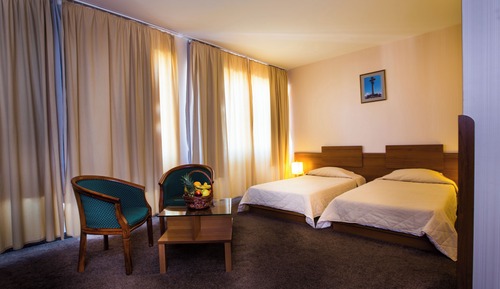 Chambre Standard avec lits jumeaux, vue ville