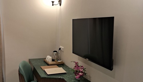 Winter Green Room