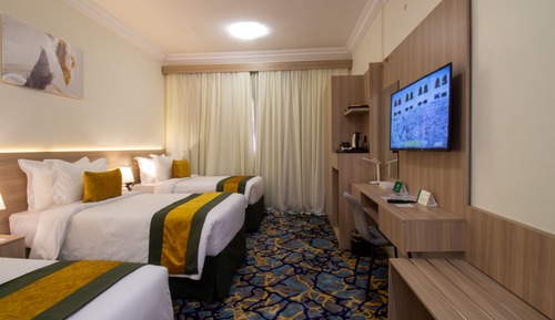 Chambre Triple, vue ville