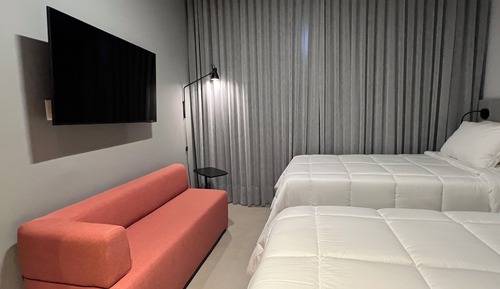 Chambre Supérieure avec lits jumeaux, vue ville