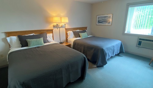 Chambre Quadruple Standard, 2 grands lits, non-fumeurs, vue colline