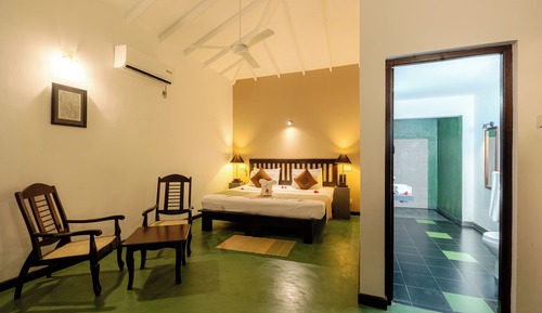 Chambre Confort Double ou avec lits jumeaux, vue jardin