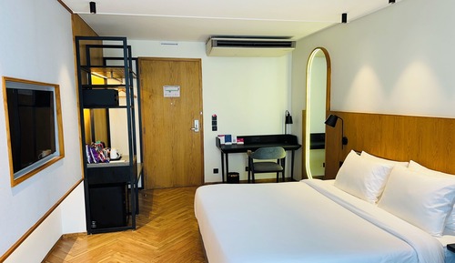 Chambre Supérieure, 1 très grand lit