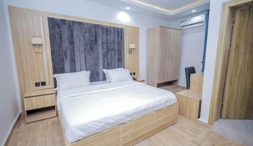 Chambre Confort, balcon, vue ville