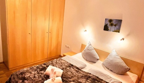 Appart'hôtel, 1 grand lit et 1 canapé-lit, salle de bains privée, vue montagne