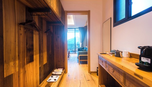 Suite, vue colline