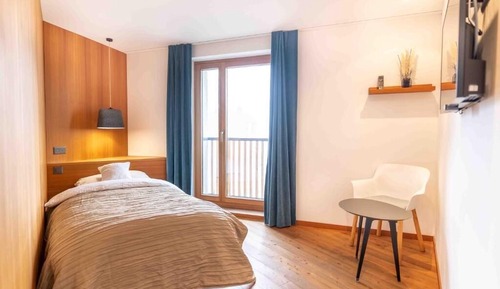 Chambre Simple, vue montagne