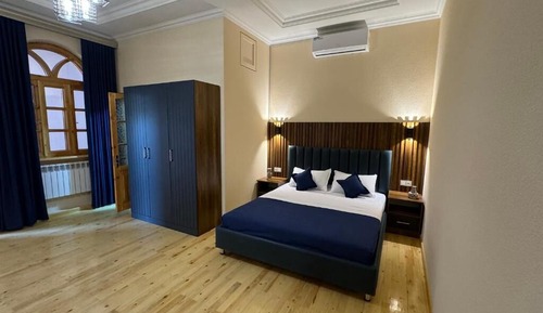 Chambre Double Classique, vue cour intérieure