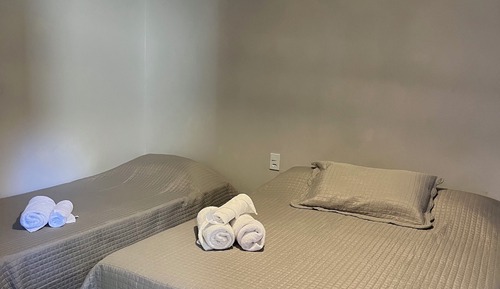 Chambre Triple, balcon