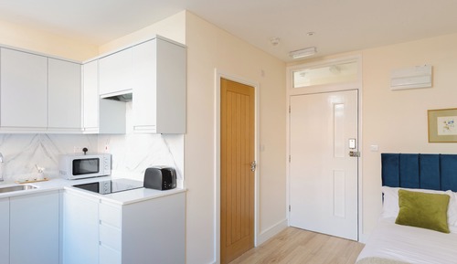 Studio Supérieur, vue cour intérieure