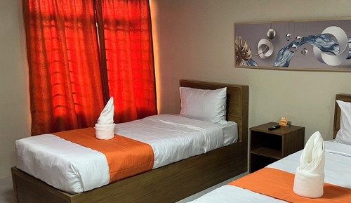Chambre avec lits jumeaux, vue jardin
