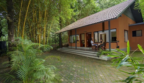 Appartement Duplex Familial, patio, vue jardin