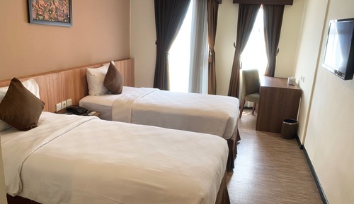 Chambre Supérieure avec lits jumeaux, vue ville