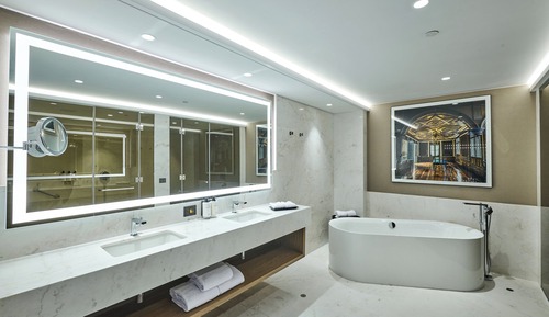 Suite Junior, 1 très grand lit (OV with Living Area HF)
