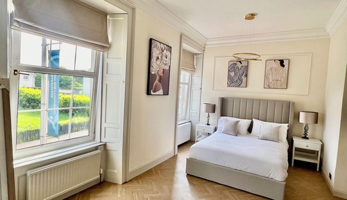 Chambre Double Deluxe, 1 très grand lit