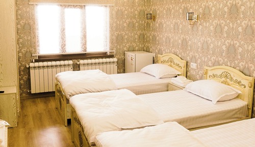 Chambre Quadruple, véranda, vue ville