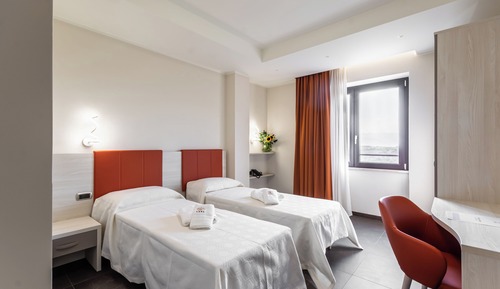 Chambre Standard Double ou avec lits jumeaux