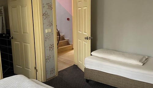 Chambre avec lits jumeaux