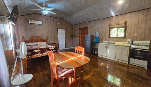 Studio, 1 grand lit, vue jardin