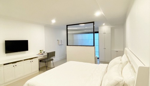 Chambre Deluxe, 1 très grand lit, non-fumeurs, salle de bains privée