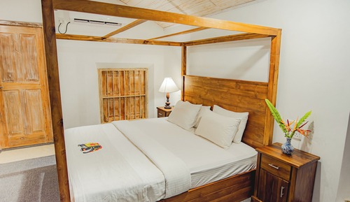 Chambre Double Deluxe, vue partielle sur l'océan