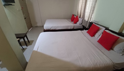 Chambre Familiale Double ou avec lits jumeaux