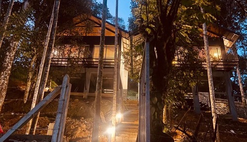 Cottage Romantique, balcon, vue fleuve