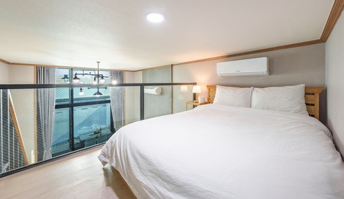 Chambre, 1 chambre (Room 101)