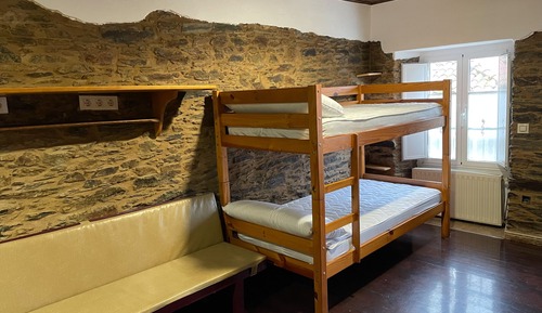 Dortoir Partagé, salle de bains commune